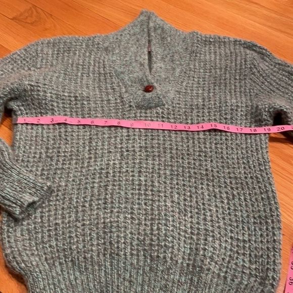 𝅺8.american  eagle women’s size M sweater. Good condition contains wool. - Picture 3 of 4